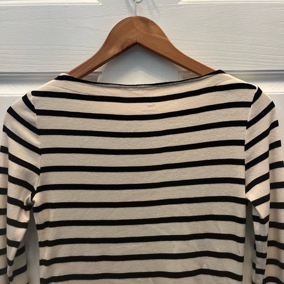 Pre-Owned GAP  Supersoft Women's Long Sleeve Striped Top - Black & Cream- Small - Picture 4 of 5